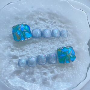 フット マグネット 埋め尽くし ストーン 氷 くすみブルー オーロラ 水色 青 夏 春 ペディ ネイル ネイルチップ フットネイル