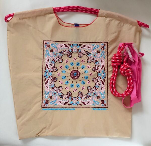 刺繍エコバッグ ベージュ ピンク ストラップ付き Mサイズ トートバッグ ショルダーバッグ かわいい
