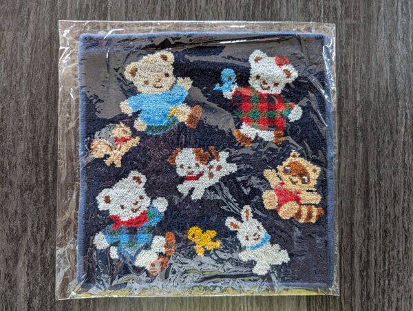 【未使用品】ファミリア ハンカチ ハンドタオル シェニール織
