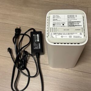 SoftBank AirのWi-Fiです。解約済みでSIMカードは取り出してあります。【内容】・本体・電源アダプタ