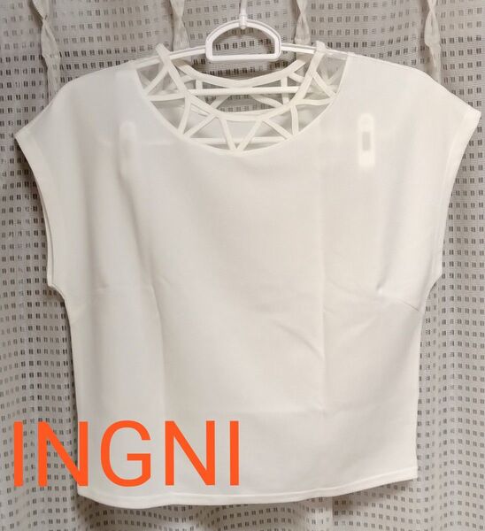 INGNI ホワイト 半袖 トップス Mサイズ