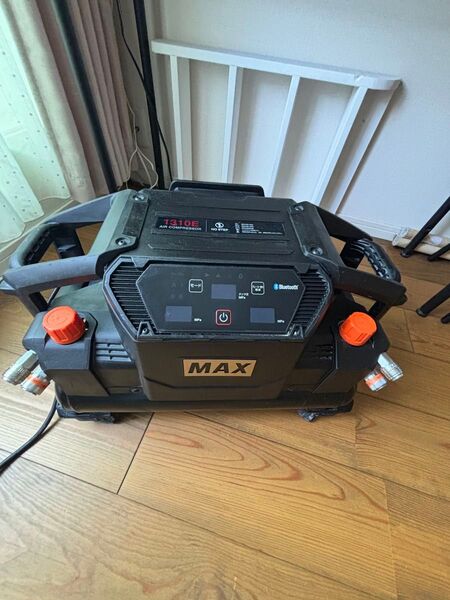 MAX エアコンプレッサー AK-HH1310E 高圧4口