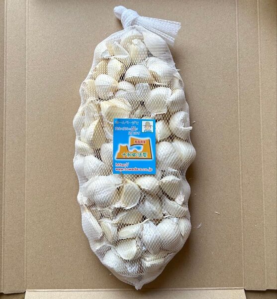 2025年新物 バラにんにく520g 青森県産 ホワイト六片種にんにく 粒不揃い ネット入り バラにんにく