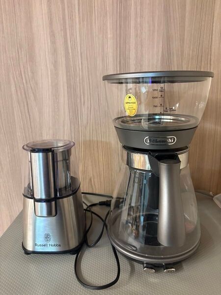 DeLonghi コーヒーメーカー Russell Hobbs コーヒーミル 2点セット