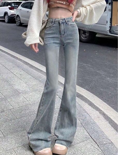 デニムパンツ デニム ジーンズ パンツ ブルー 青 女性 カジュアル ウォッシュド フレアレッグ ブーツカット フレアデニムパンツ