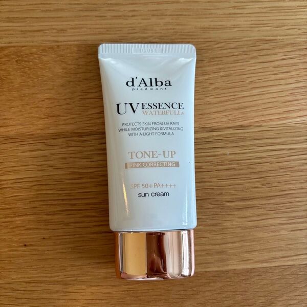 d'Alba UV ESSENCE WATERFUL トーンアップ 50ml ダルバ