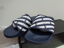 即決　新品未使用 28cm 【2020FA】 UNDEFEATED REPEAT SLIDE　アンディフィーテッド NAVY 黒青系 サンダル_画像4