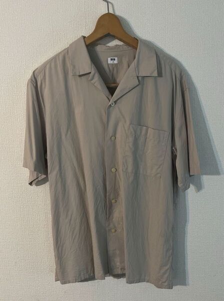 ユニクロ UNIQLO メンズオープンカラーシャツ ベージ M シャツ