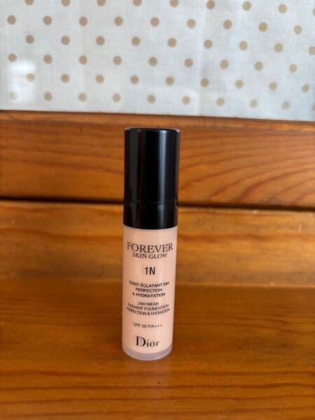 【Dior ディオール フォーエヴァー フルイド スキン グロウ 1N ニュートラル リキッドファンデーション 5ml