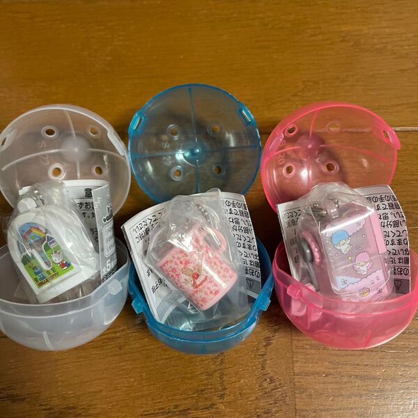 サンリオ レトロミニチュアチャーム2 ガチャ ガチャガチャ 砂時計 歯ブラシセット 鉛筆削り