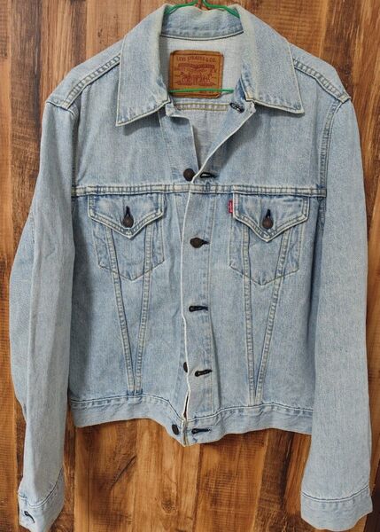 激安 LEVI‘S / 3rd / 古着 90s / 71557ー0214 / Gジャン/ ライトブルー 40サイズ ビッグE