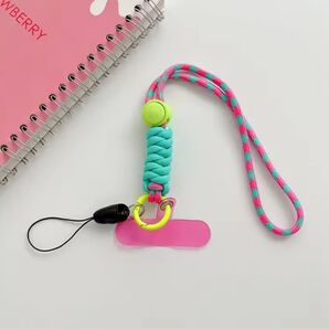 ①スマホストラップ