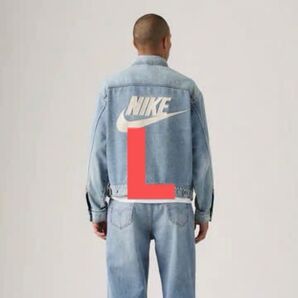 LEVI'S x Nike Denim Trucker Jacket "Light Indigo"