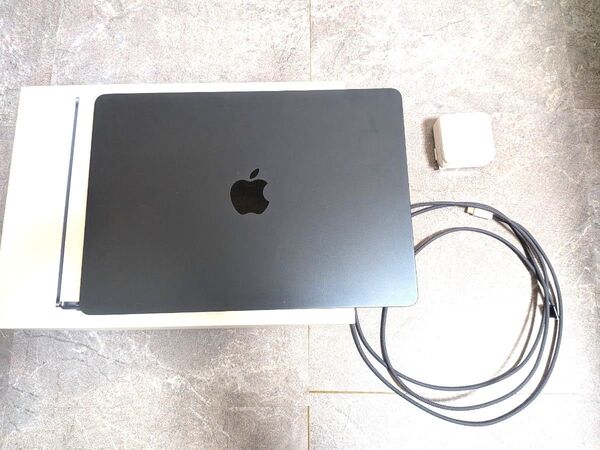 Apple Macbook Air M3 13インチ 付属品完備