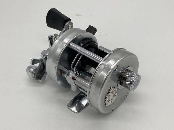 アブ アンバサダー 2500C オールド ビッグクレスト ABU ambassdeur 訳あり