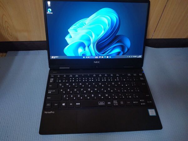 軽量薄型☆NEC PC-VKT13/H-4 Core-i5 第8世代 VersaPro Win11