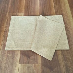 テーブルライナー/ベージュ 長さ180㎝