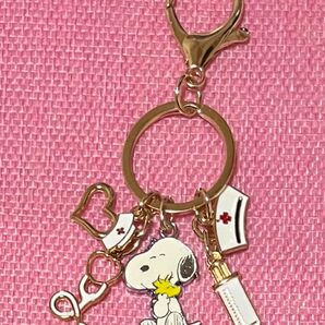 スヌーピー 看護師さん キーホルダー