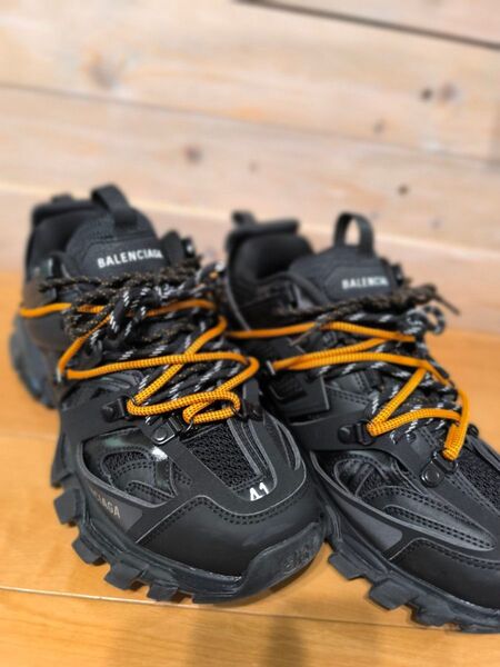 バレンシアガ BALENCIAGA track 41