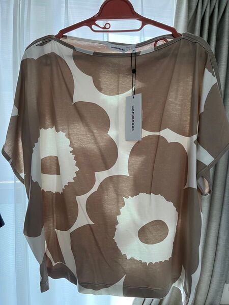 マリメッコ Tシャツ チュニック トップス カットソー ベージュ marimekko unikko