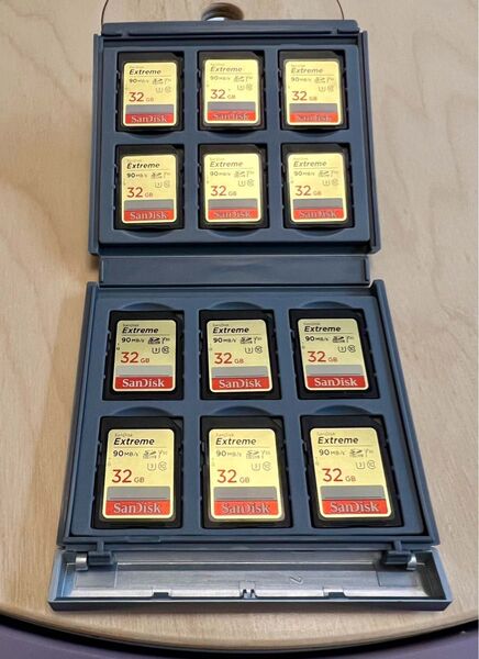 SanDisk Extreme 32GB SDカード 12枚セット 収納ケース付③