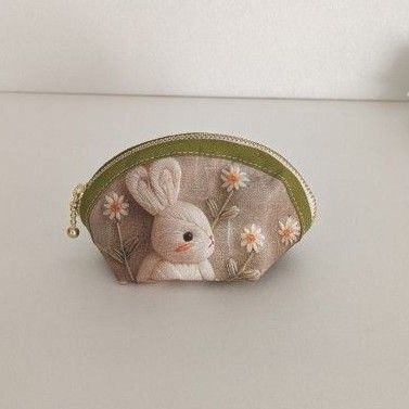 うさちゃん 刺繍風 うさぎ シェル型ラウンドファスナーポーチ ハンドメイド 小物入れ