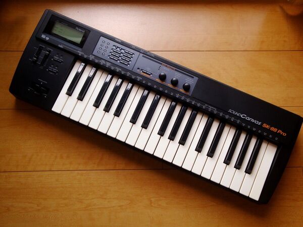 Roland SK-88Pro ローランド キーボード付MIDI音源