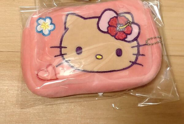 しまむら マルチティッシュケース ハローキティ 日焼け キティ
