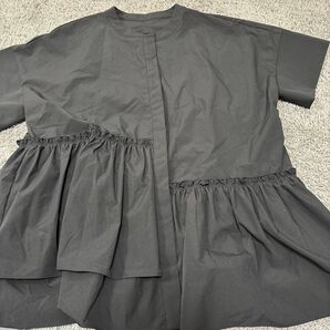 プラステ アシンメトリーペプラムブラウス