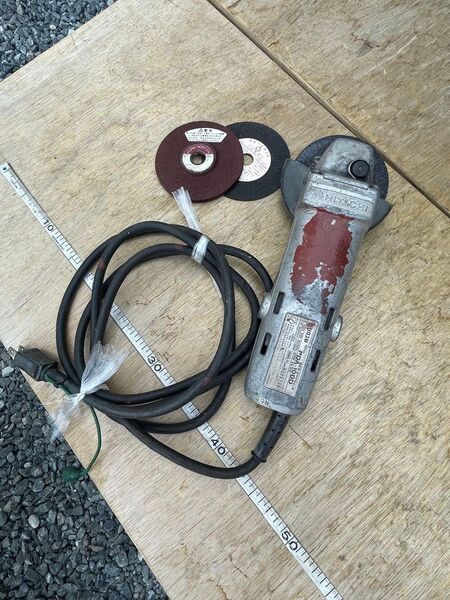 日立工機/HITACHI 電気ディスクグラインダー 100ミリ 程度中下な送料込!