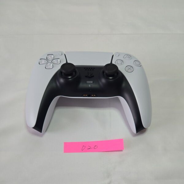 PS5 DualSense ワイヤレスコントローラー ホワイト 中古動作確認済み、清掃、消毒済み本体のみです