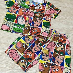 110 トイストーリー 新品 リップル生地? 子供 セットアップ パジャマ 正規
