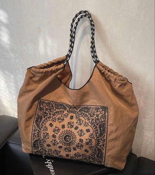大容量 軽量 トートバッグ エコバッグ バッグ バンダナ柄 刺繍 人気 可愛い おしゃれ ダマスク 買い物バッグ 通学 通勤