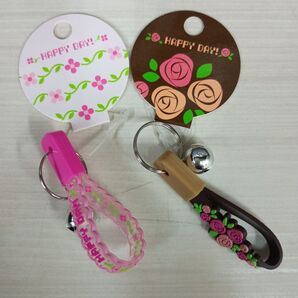 自動車キーホルダー 鈴付き ローズ レース 2種類セット