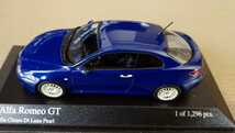 1/43 ミニチャンプス アルファロメオ GT 青 MINICHAMPS Alfa Romeo GT Blu Chiaro Di Luna Pearl_画像2