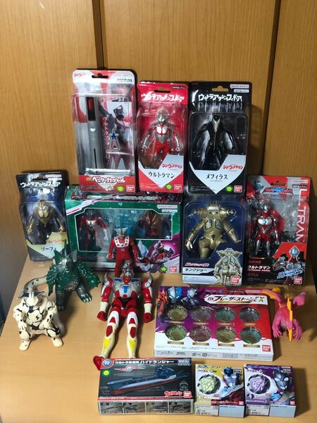 ウルトラマン まとめ ウルトラアクションフィギュア ウルトラ怪獣シリーズ ソフビ グリッドマン などジャンク含 ジャイガントロン
