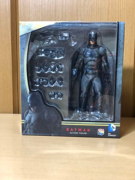 MAFEX バットマン BvS ジャスティスの誕生