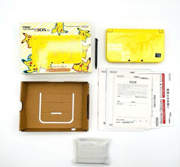 ポケモンバンク付き New 3 DS LL ピカチュウ