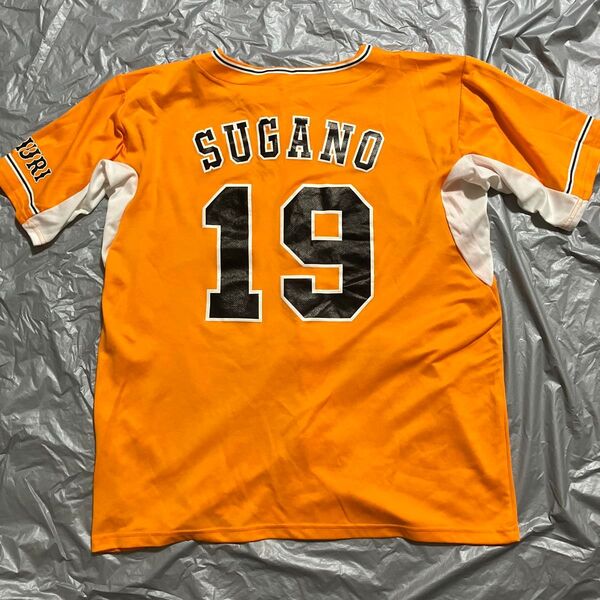 読売ジャイアンツ#19 菅野智之 ユニフォーム アンダーアーマー LGサイズ ベースボールウェア 応援グッズ プロ野球 巨人