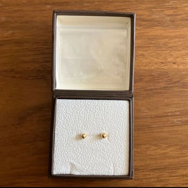 エステール ESTELLE K18 イエローゴールド YG ボールピアス 4mm