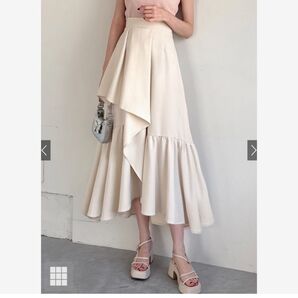 GRLグレイル アシメフリルラッフルロングスカート アイボリー