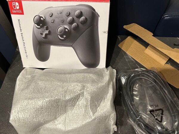 美品 Nintendo Switch Proコントローラー HAC-A-FSSKA スイッチ プロコン コントローラー
