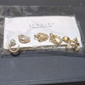 韓国デザイン ピアス 3点セット ゴールド パール ラインストーン 未使用