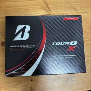 ブリヂストン TOUR B X ゴルフボール