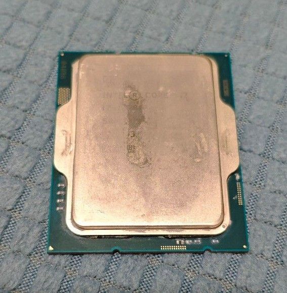 Intel Core i7 13700f