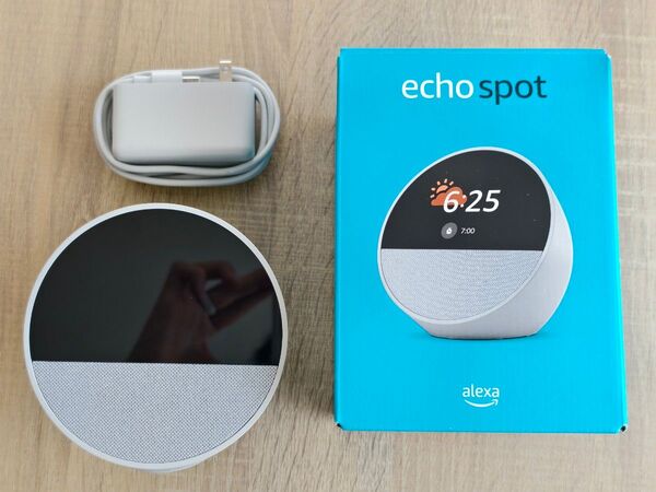 Echo Spot(2024年発売) - スマートアラームクロック with Alexa、鮮やかなサウンド グレーシャーホワイト