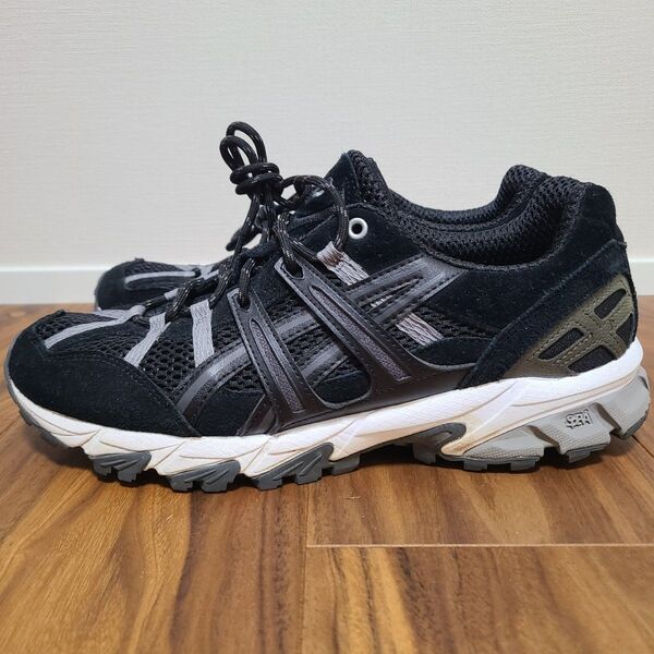 ASICS gel sonoma 27.5 アシックス ゲル ソノマ ブラック スニーカー NIKE