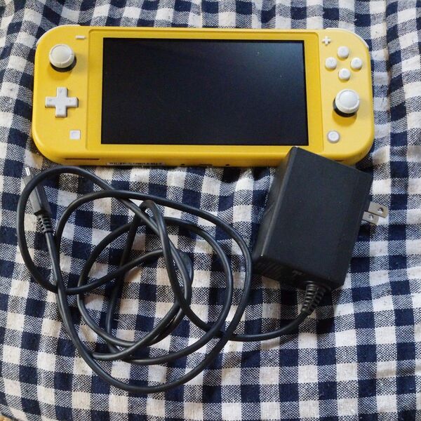 Nintendo Switch Lite HDH-001 イエロー ニンテンドースイッチライト 任天堂