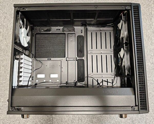 FractalDesign FD-CA-DEF-S2-BK-TGL (Define S2)