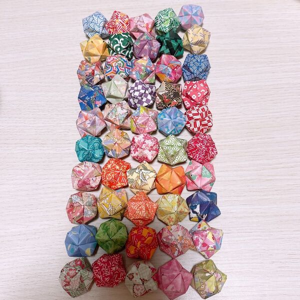 ハンドメイド 折り紙くす玉和柄50コ